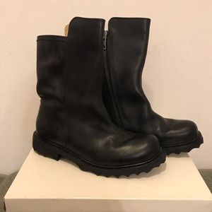 JOHN FLUEVOG - Rubber Sole Boots